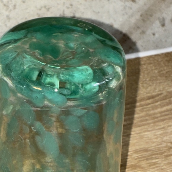 Hand Blown Glass Handcrafted In Mexico Green 6" Tall - Picture 7 of 8